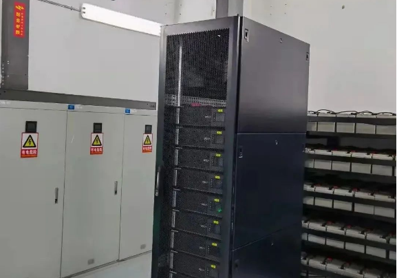 UPS不間斷電源一直滴滴滴的響是什么原因？